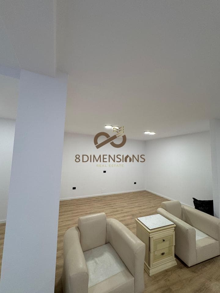 Apartament 2+1 +2 tualete +ballkon me qera tek Selvia, Pamje Panoramike ne drejtim te Sheshit Skenderbej 3