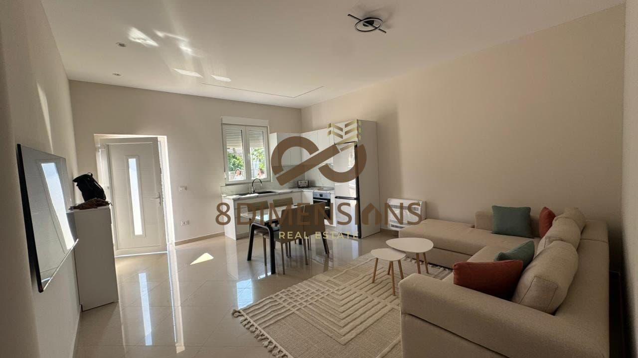 SHITET SUPER APARTAMENT 2+1+2 PRANE LIQENIT TE FARKES, PRANE QETESISE ABSOLUTE DHE GJELBERIMIT!!! (D8142A-72)E.C 2