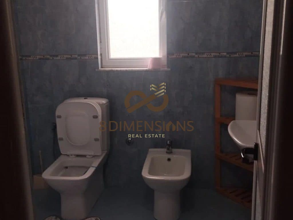 Shitet Vilë Private 3-Katëshe në Kombinat – Pranë Depos së Ujit ne Tirane (ID D8144A-1) 4