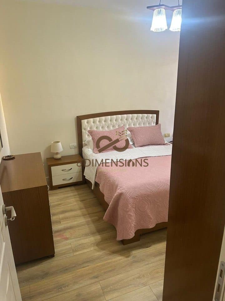 Jepet me qera Apartament 2+1 te Liqeni I Thate prane Pallatit Unik (D8242A-104) 4