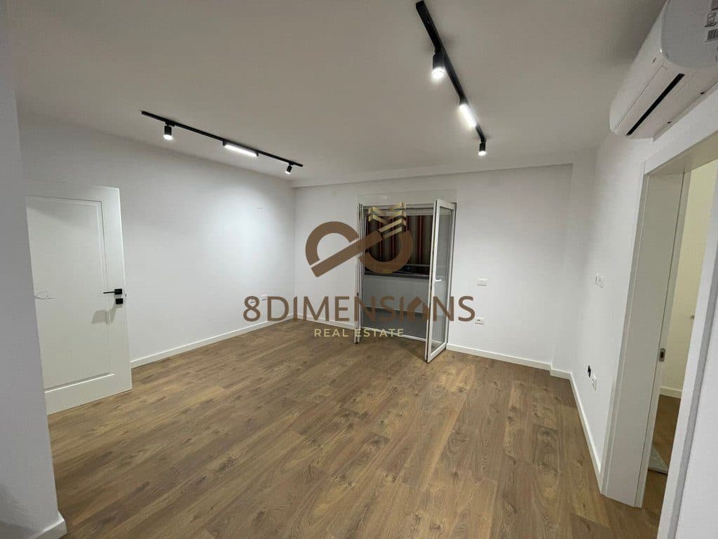 Shitet Apartament 1+1 tek Kodra e Diellit prane Fondacionit Eleonora me siperfaqe ndertimi 50m2 (D8141A-92)