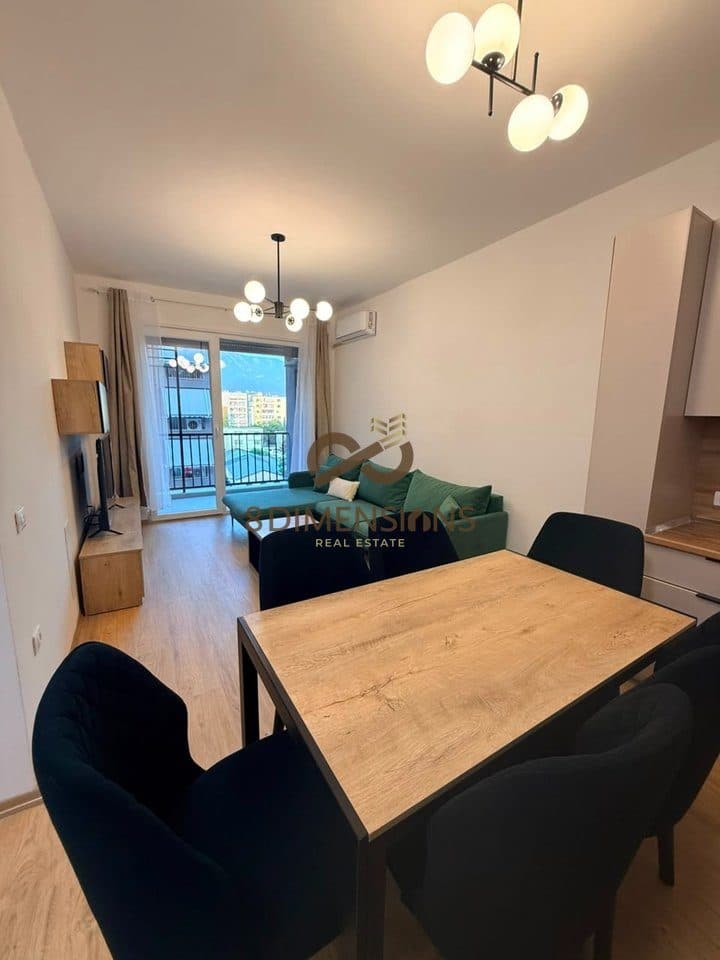 Jepet me qera Apartament 1+1 tek Bulevardi Zogu I Pare mbrapa UFOS (D8241Z-62) 3