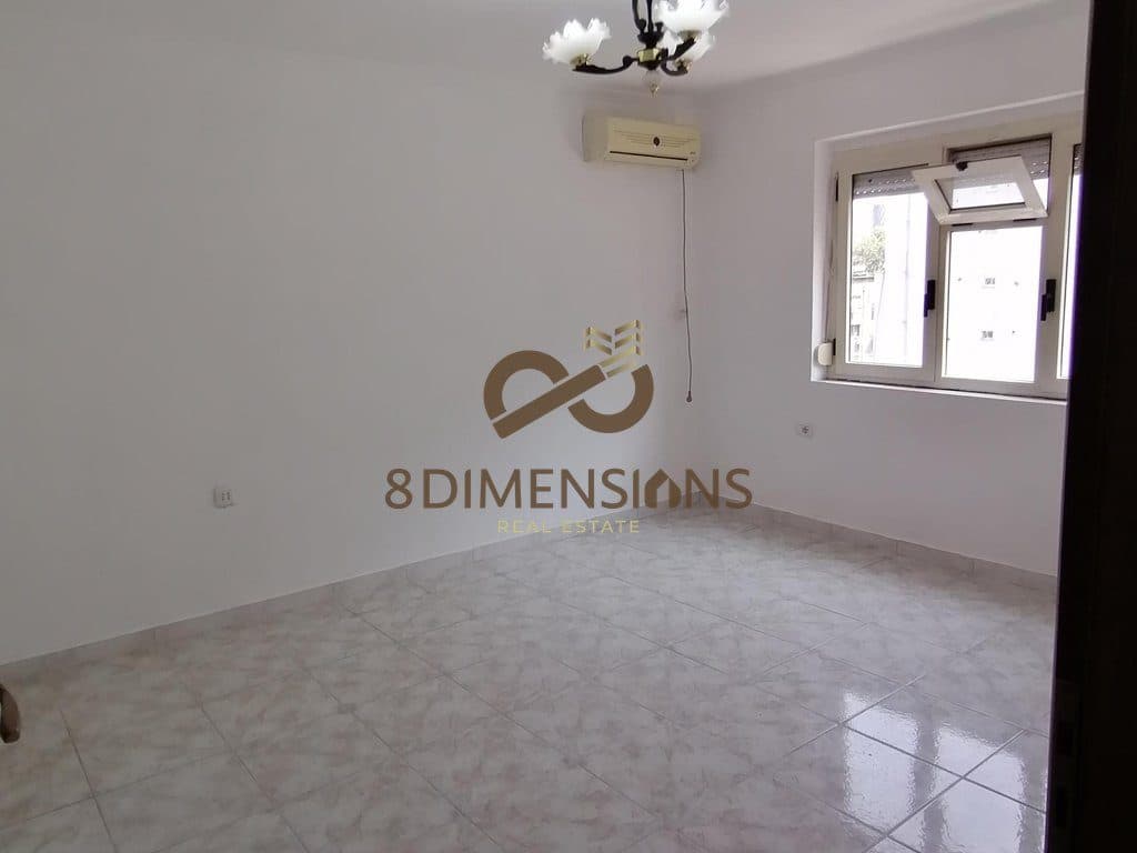 Apartament 2+1 + Kuzhine me Vete +Ballkon me qera ne Rrugen Islam Alla, prane Myslym Shyrit 3