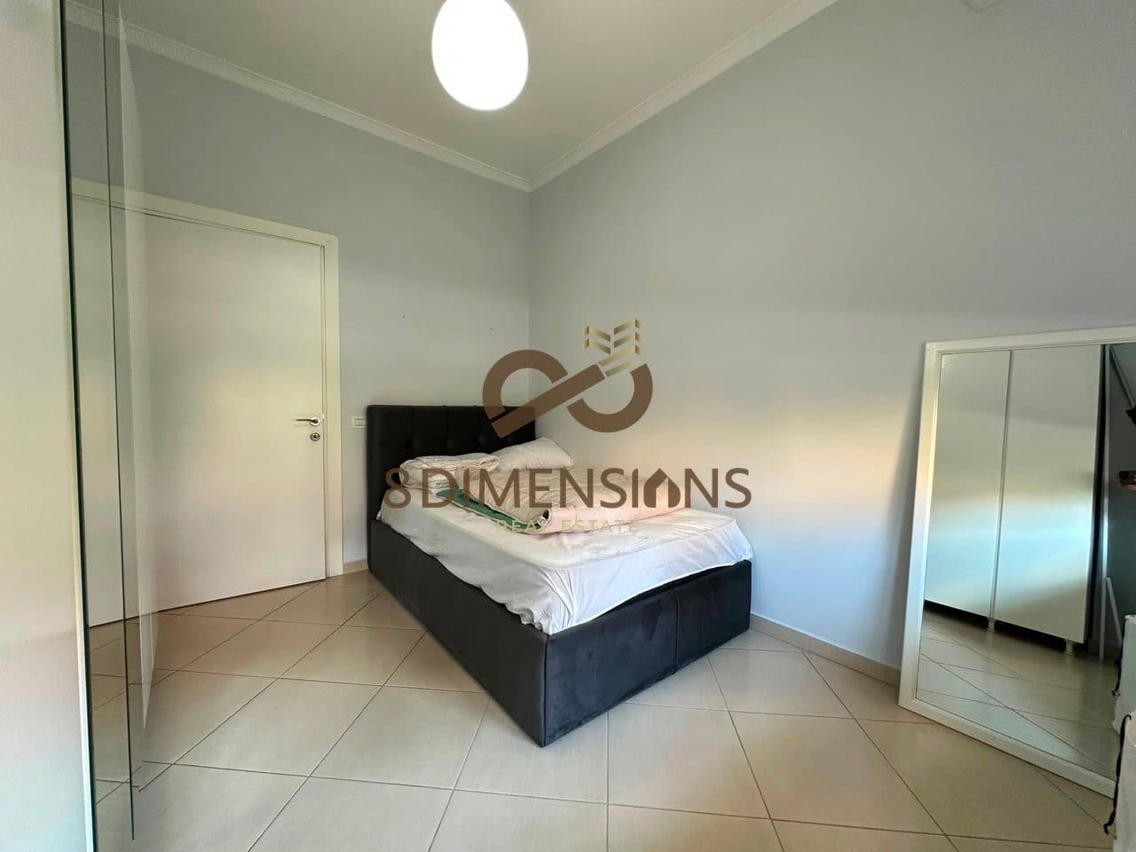Jepet me qera Apartament 2+1+2 tek Komuna e Parisit prane qendres Kristal (D8242A-265) 4