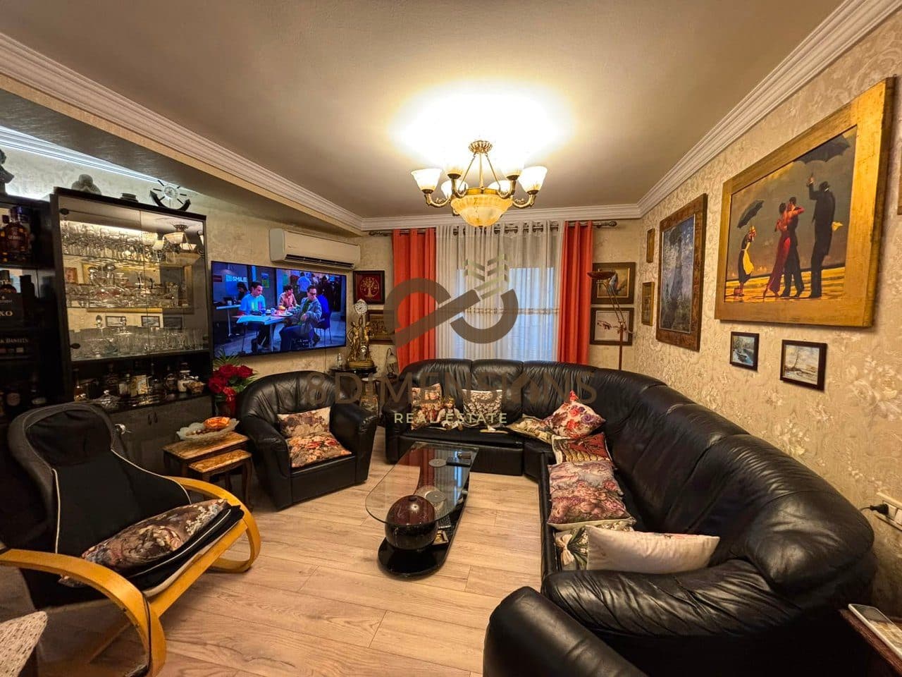 Shitet Apartament 3+1+2, tek Stadiumi Dinamo (D8143Z-7) 2