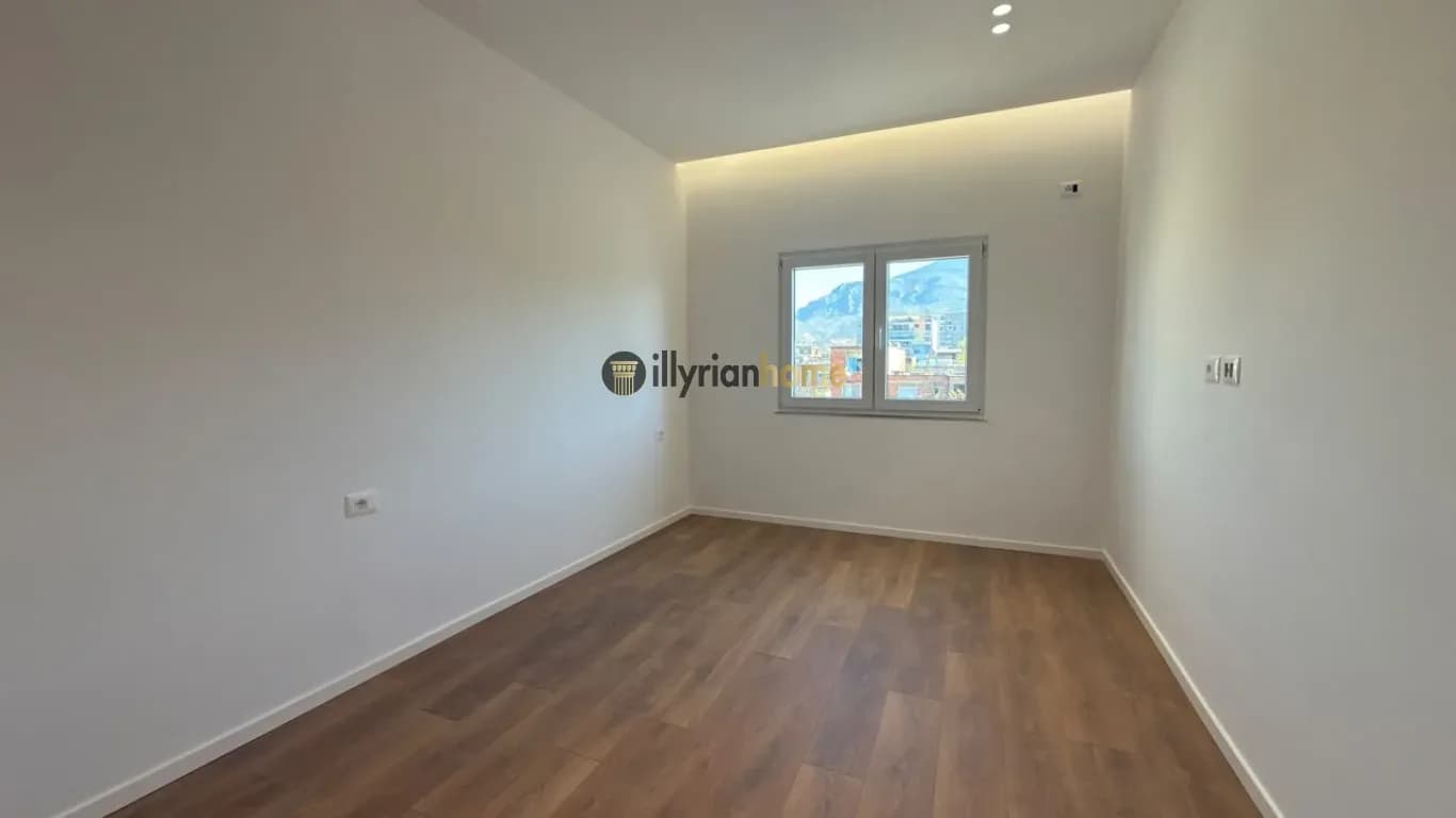SHITET | Apartament 1+1 modern ,në Rrugën Bardhyl | Pranë Gjimnazit “Çajupi” 3