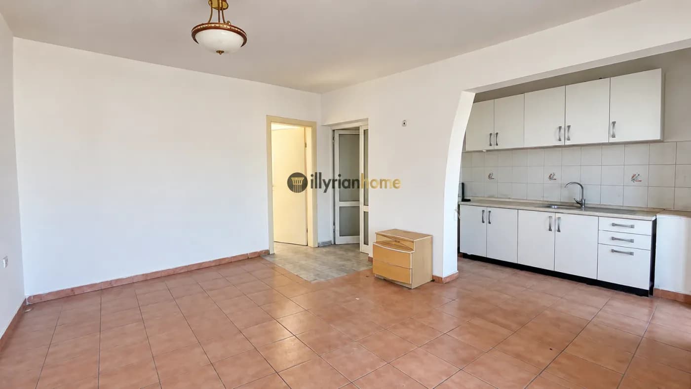 QIRA | APARTAMENT 3+1 | PRANË MINISTRISË SË DREJTËSISË 4