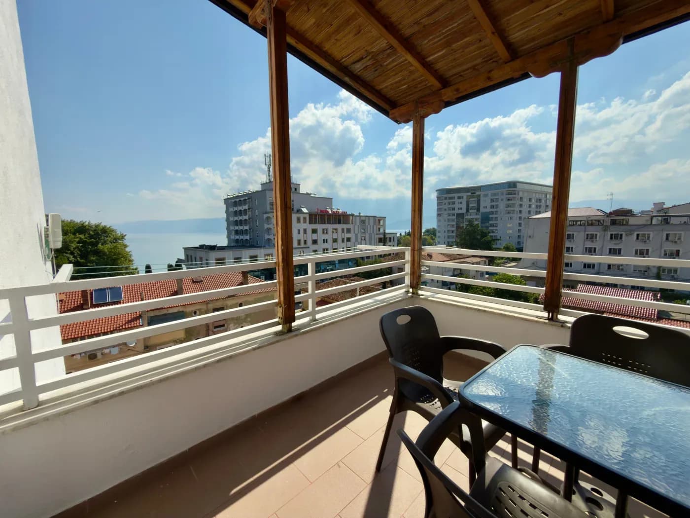 Shitet apartament Ekskluziv 3+1 me Verandë Panoramike | Bulevardi Europa, Pogradec