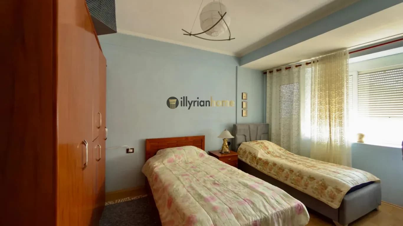 APARTAMENT 3+1 ME QIRA | QENDRA E POGRADECIT| PAMJE NGA LIQENI 4