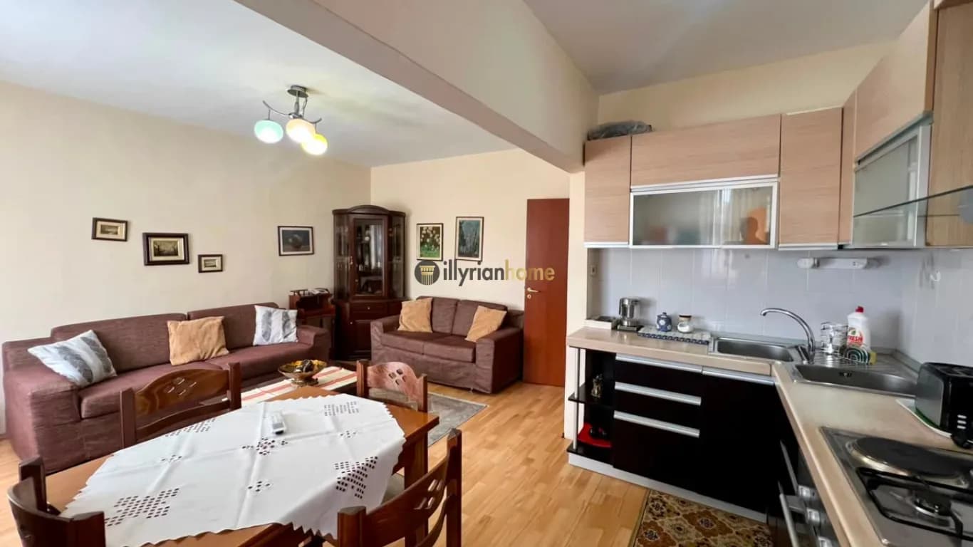 Qira ,Apartament 2+1 tek Xhamlliku