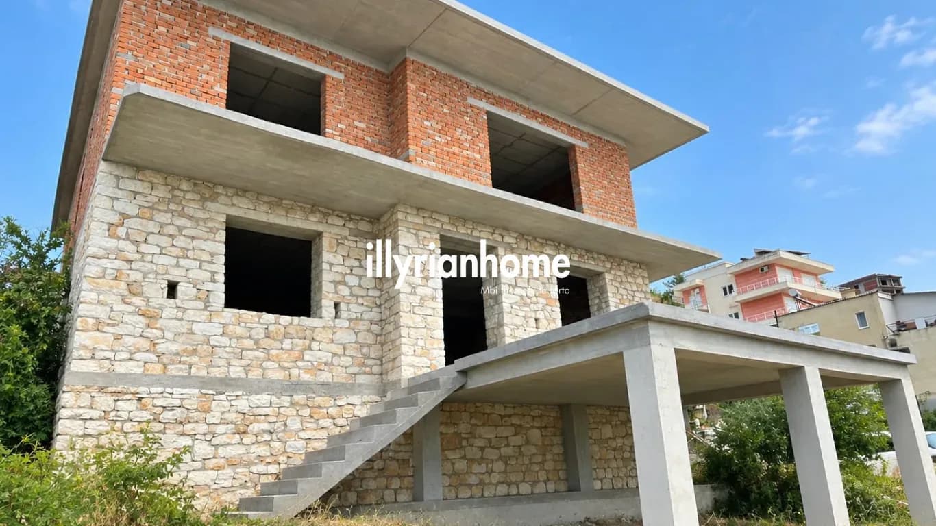 EKSKLUZIVE | SHITET PRONË DY KATËSHE ME 317 m² TRUALL – SARANDË