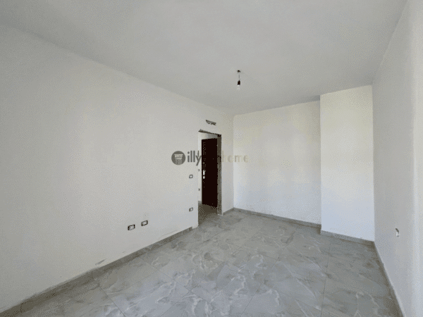 Shitet, Apartament 1+1 “Laprakë”,Tiranë. 3
