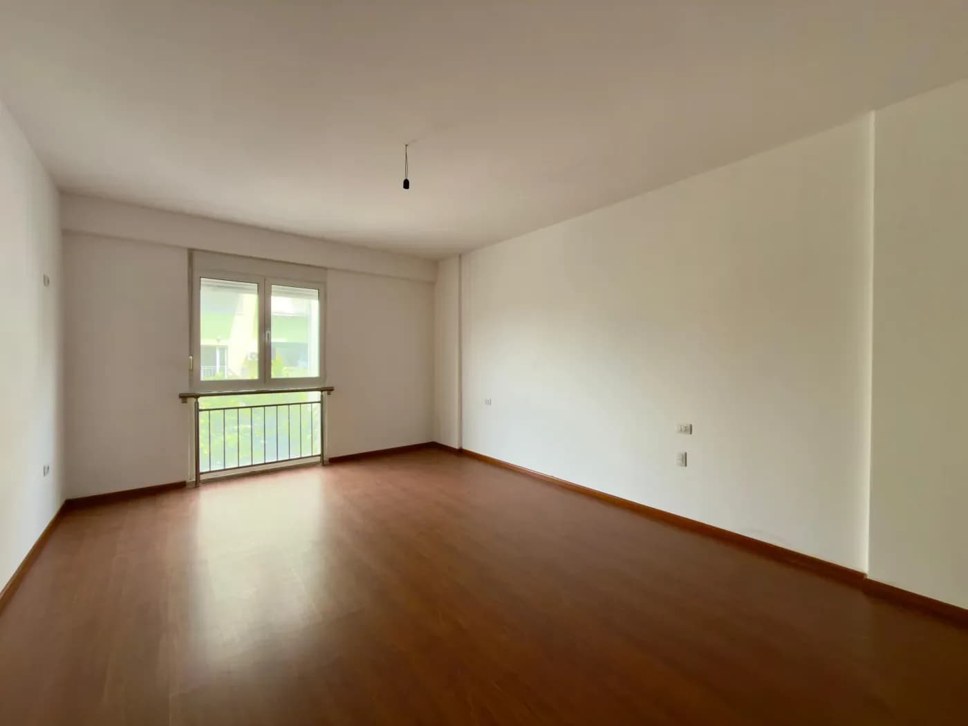 Qira, Apartament 2+1+2 Tualete, ”21 Dhjetori”, Tiranë. 2