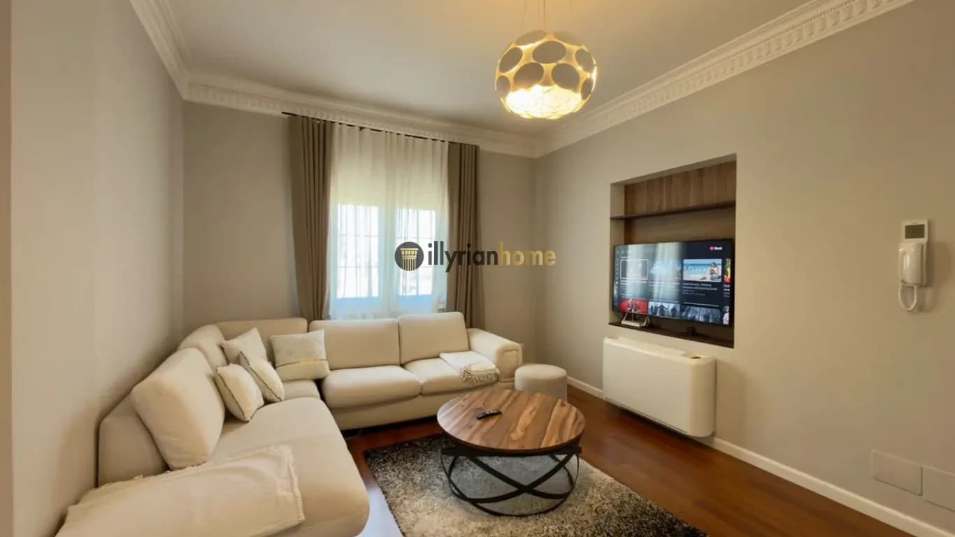QIRA | APARTAMENT 2+1 ME POST PARKIMI – SELITË, TIRANË