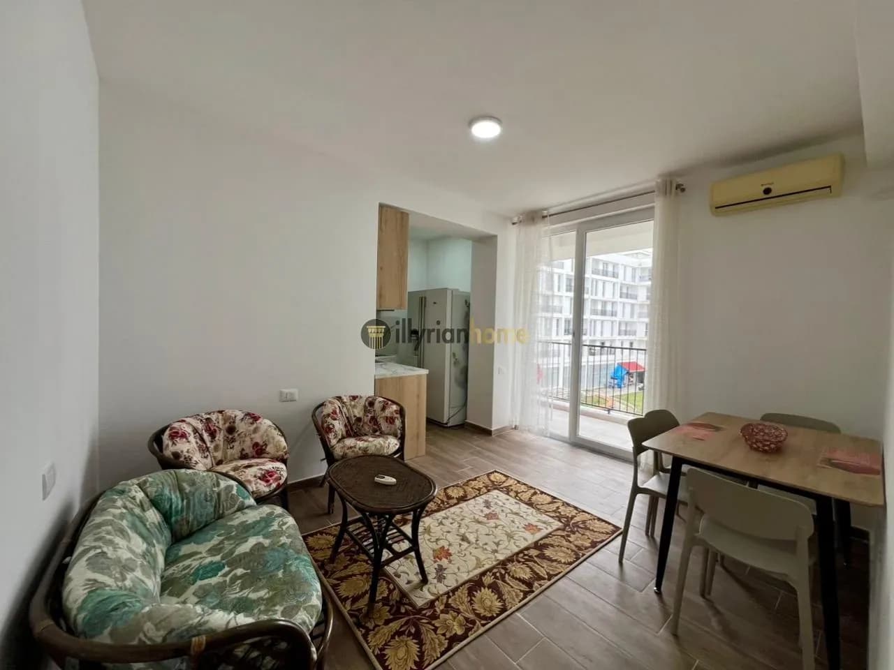 JEPET ME QIRA | APARTAMENT 2+1 – RRUGA “5 MAJI”, TIRANË