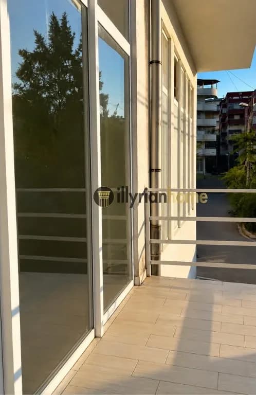 Shitet, Ambient në Pallat të Ri | Fresk,Tirane