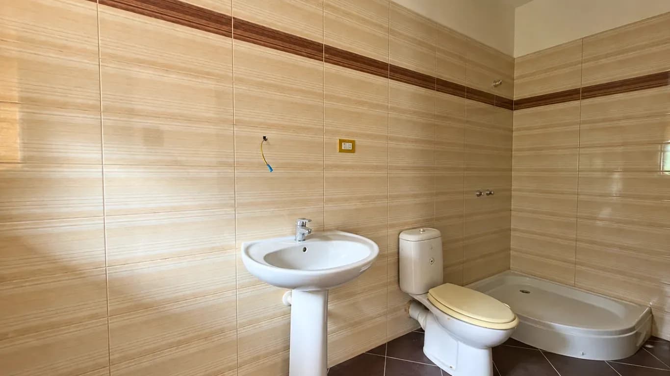 EKSKLUZIVE | SHITET | APARTAMENT 2+1+2 ME PAMJE PANORAMIKE – VLORË 4