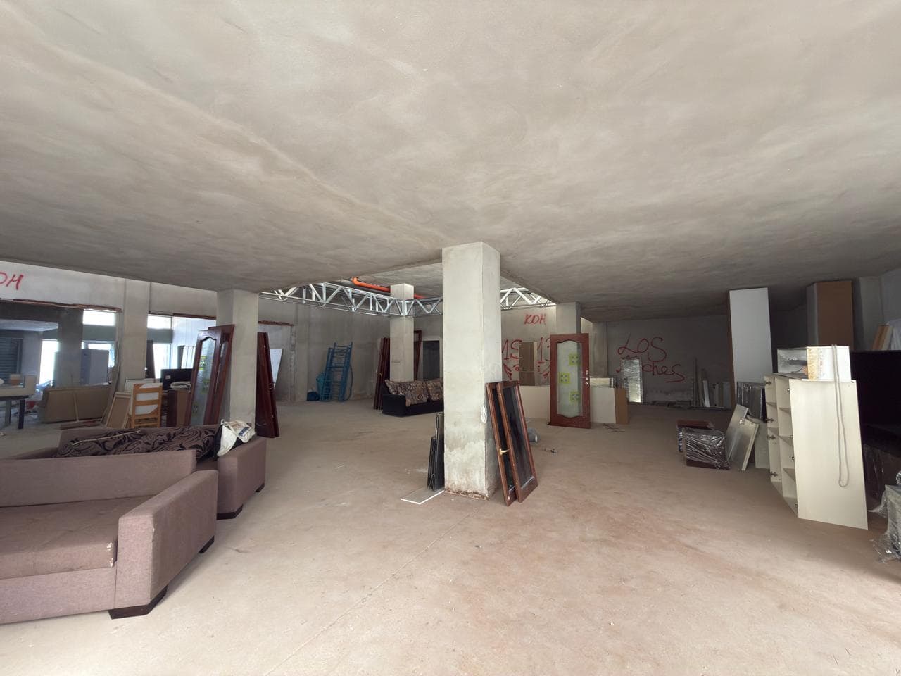 Shitet Ambient Biznesi 321 m² në Vlorë | Pozicion Strategjik me Dalje në Det 4