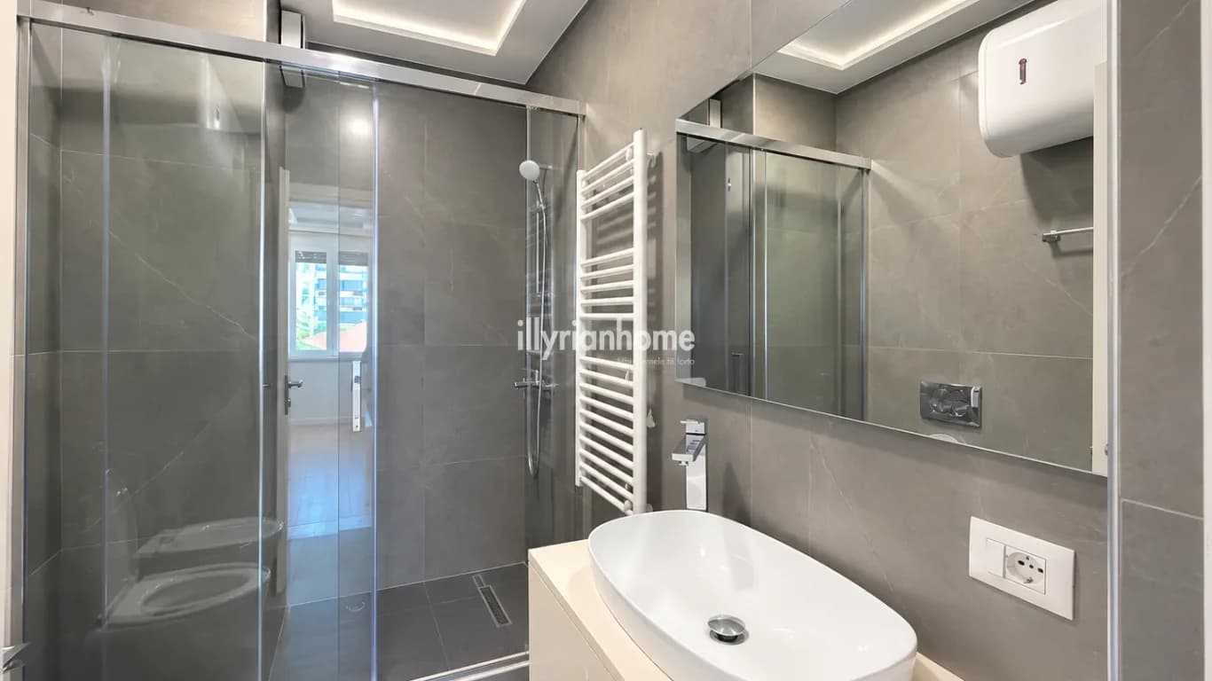 QIRA | APARTAMENT 2+1 | PËRBALLË TOPTANIT - KOMODITET DHE LOKACION I PREFERUAR 4