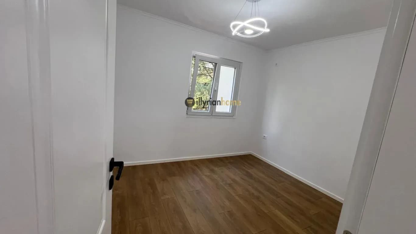 Shitet Apartament 1+1 | Oxhaku, Tiranë 3