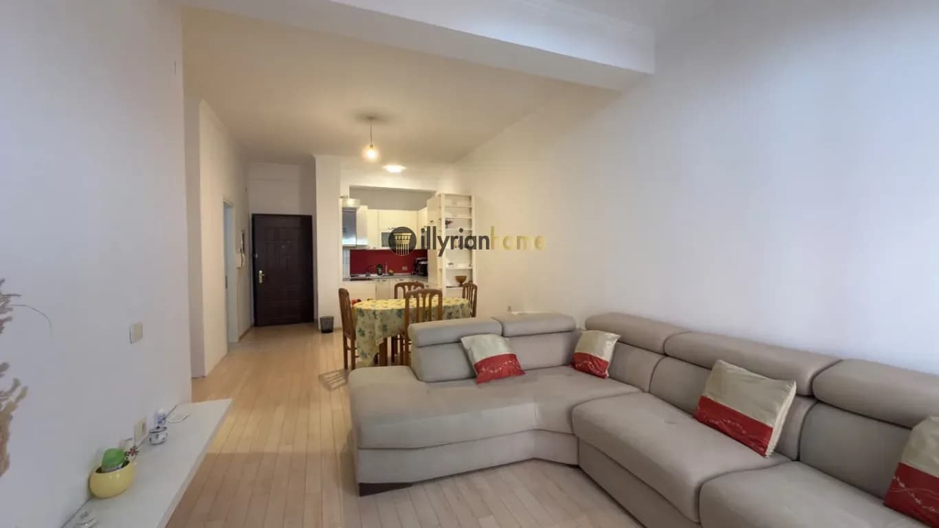 APARTAMENT 2+1 ME QIRA | RRUGA PETI | SALLON I MADH & PARKIM OPSIONAL 2