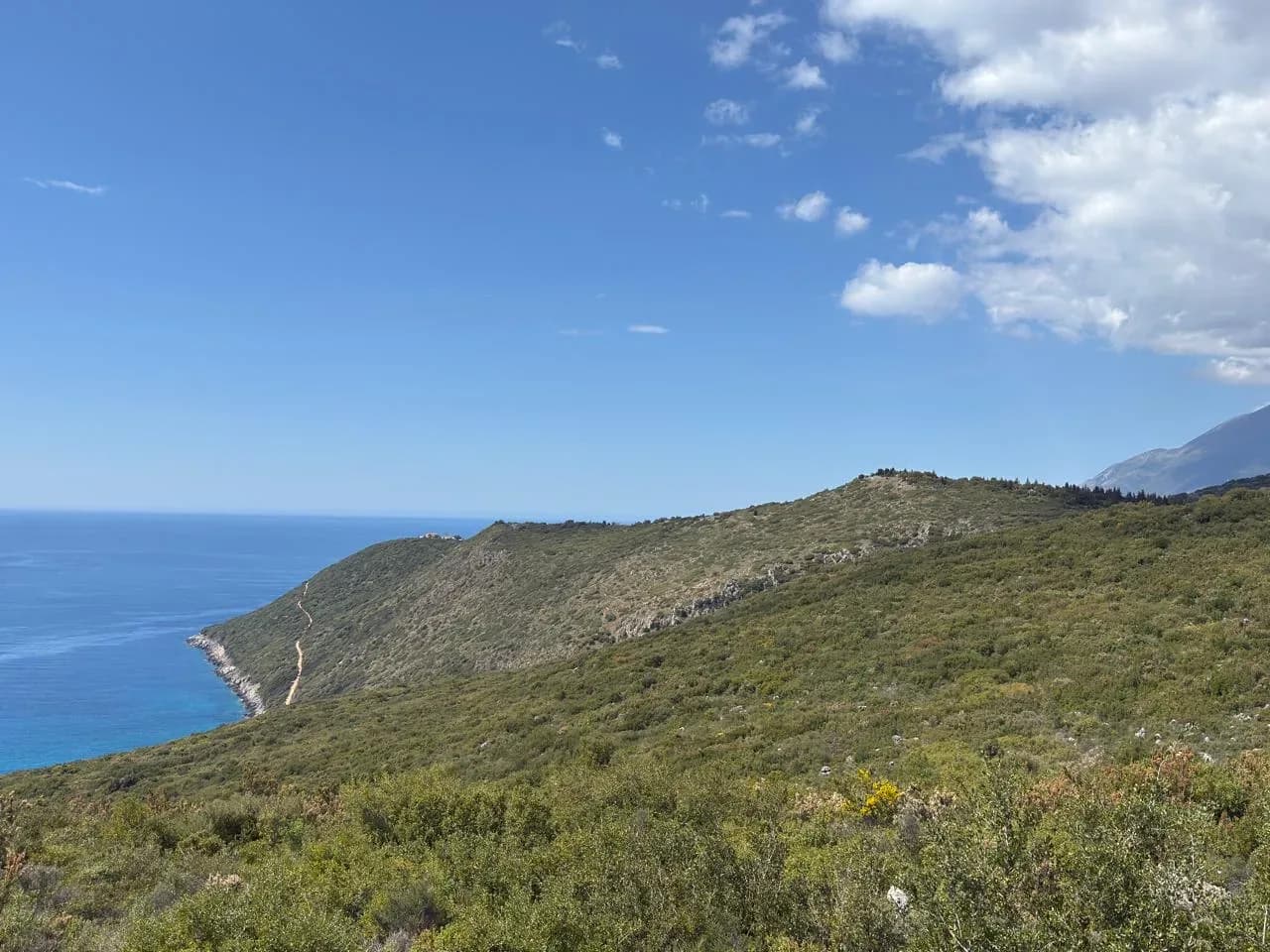 Shitet, Tokë me pamje nga deti "Gjipe" - Vlorë 4