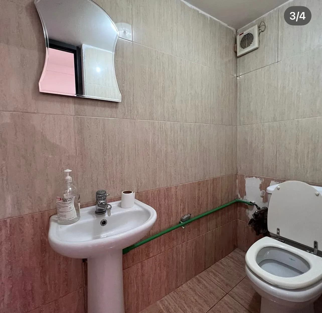 Shitet, Njësi Biznesi, Rr. “Thanas Ziko”, Tiranë. 2