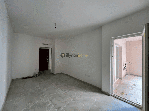 Shitet, Apartament 2+1 “Laprakë”,Tiranë. 4