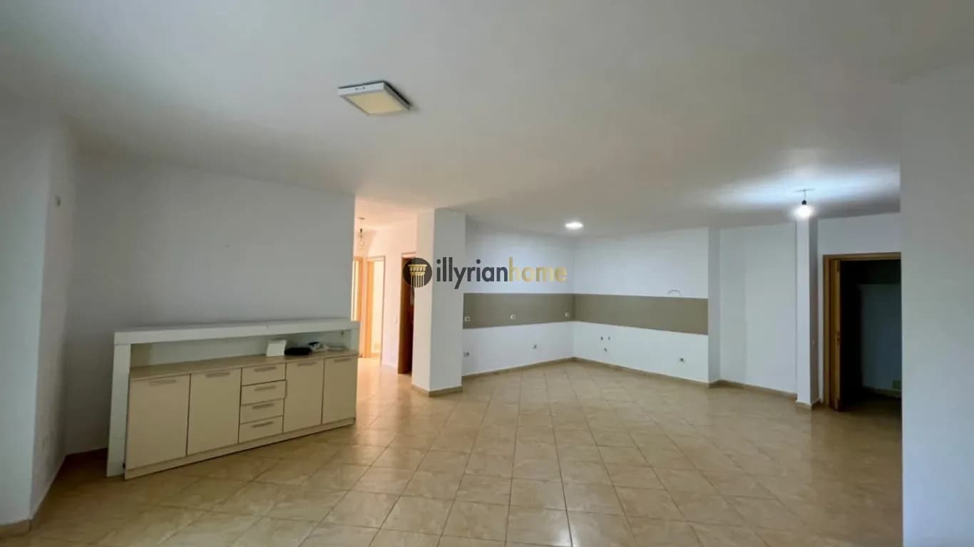 QIRA | APARTAMENT 3+1 , GJIMNAZI "PARTIZANI"-TIRANË 3