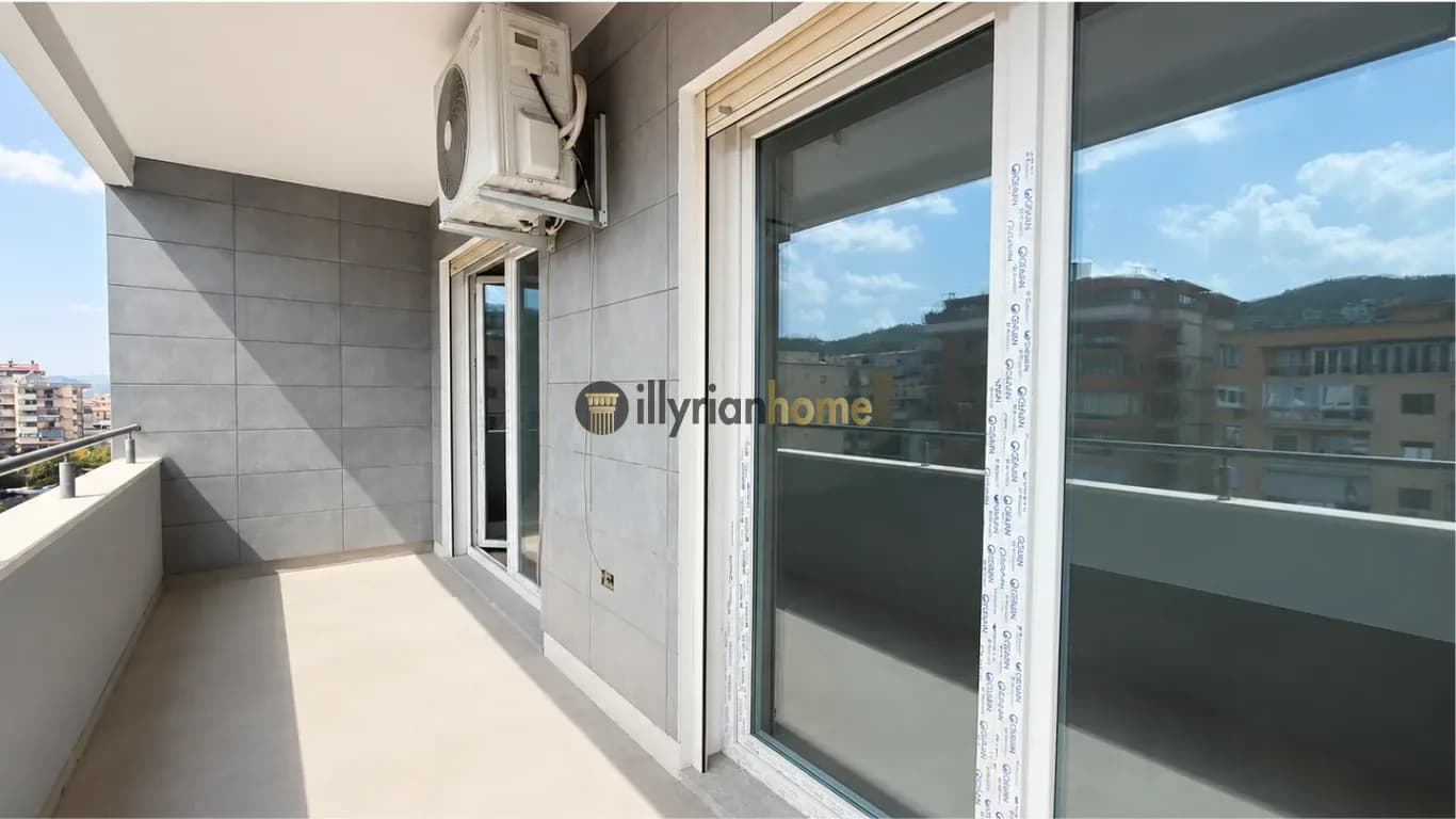 EKSKLUZIVE | Jepet me Qira Ambient Zyre | Kristal Center, Komuna e Parisit-Tiranë