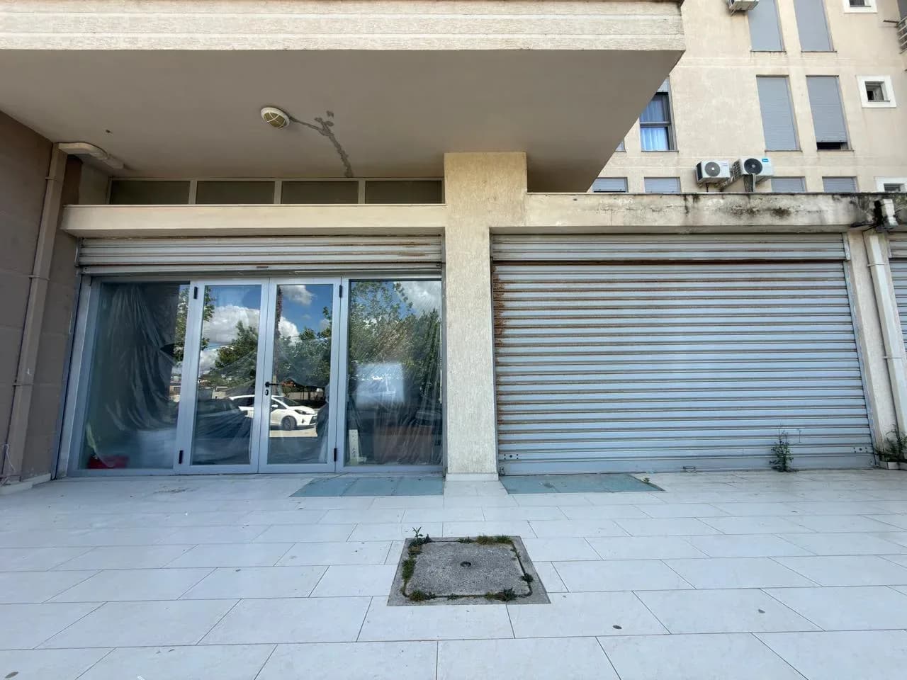Shitet Ambient Biznesi 321 m² në Vlorë | Pozicion Strategjik me Dalje në Det 2