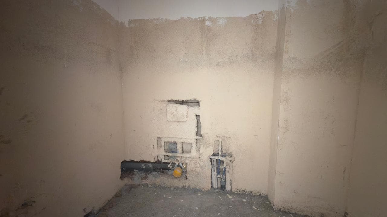 Ekskluzive Shitet Apartament 1+1 me Ballkon në Univers City, Tiranë. 3