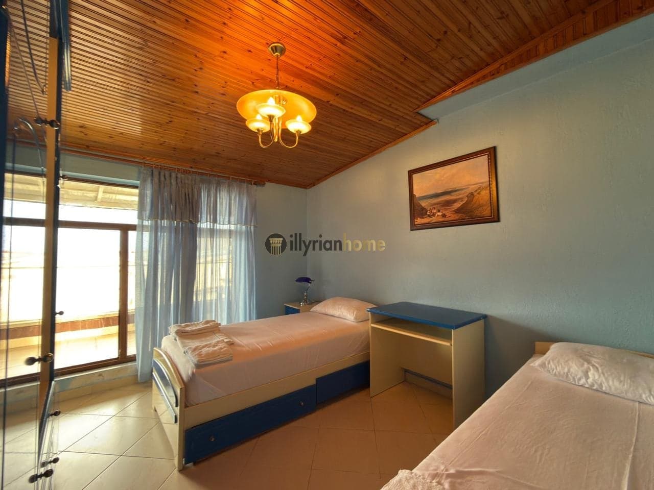 Shitet Apartament 2+1, Pranë Liqenit, Pogradec 3