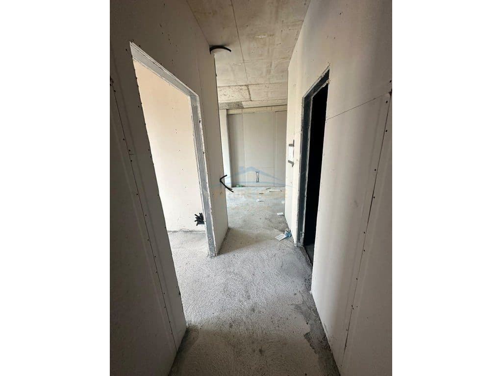 Shitet, Apartament 1+1, Kompleksi Golden Gate, Bulevardi Bajram Curri 3