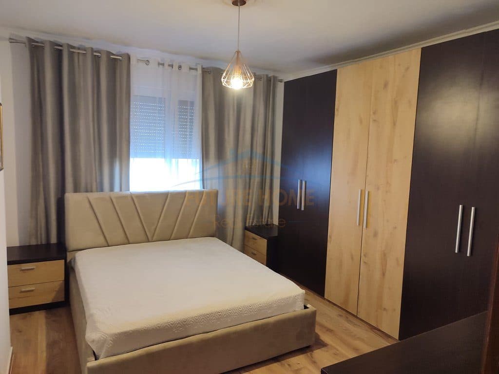 Qera, Apartament 1+1, Komuna e Parisit, Tiranë 4