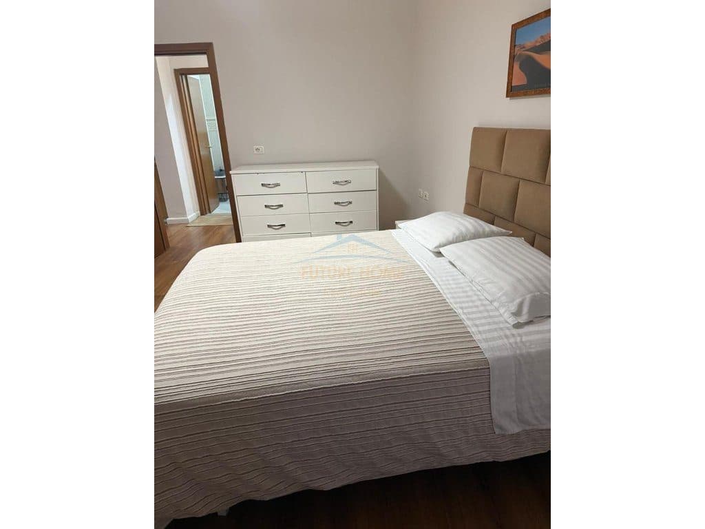 Qera, Apartament 1+1, Rruga Bardhok Biba, Qendër, Tiranë 4