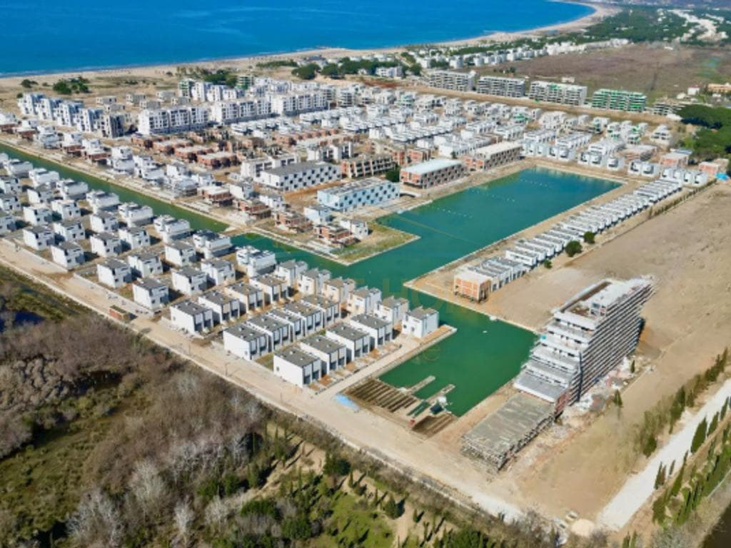 Shitet, Vilë, “Turquoise Marina”, Gjiri I Lalëzit, Durrës 2