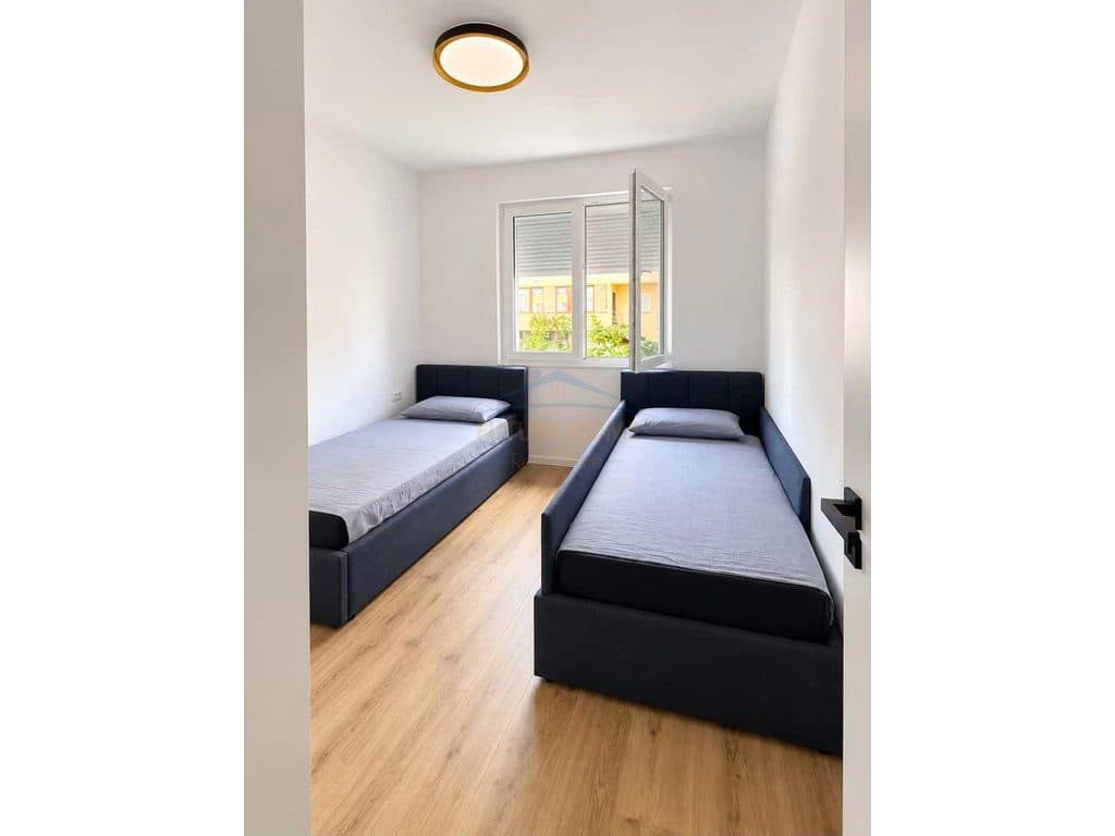 Shitet, Apartament 2+1, Shkolla e Bashkuar, Tiranë 4