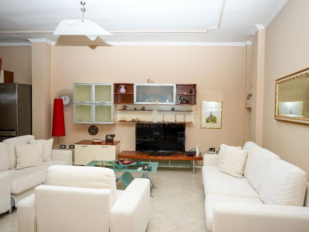 Qera, Apartament 3+1+2, Rruga Bardhok Biba, Qendër, Tiranë
