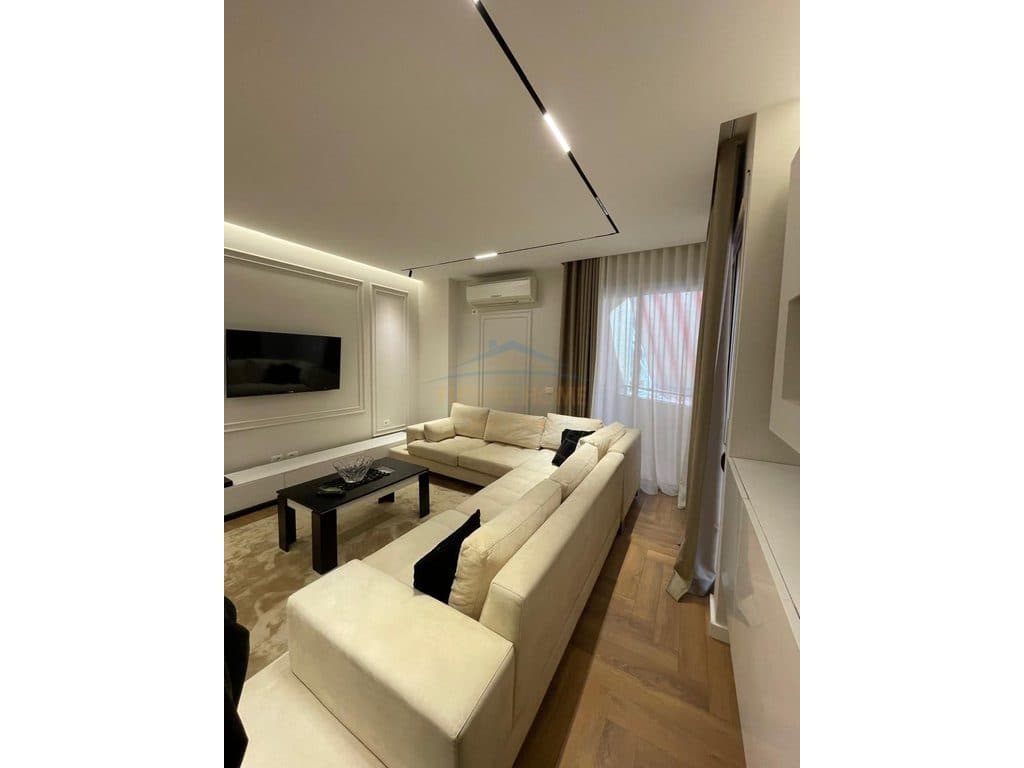 Qera, Apartament 2+1, Pazari i Ri 3