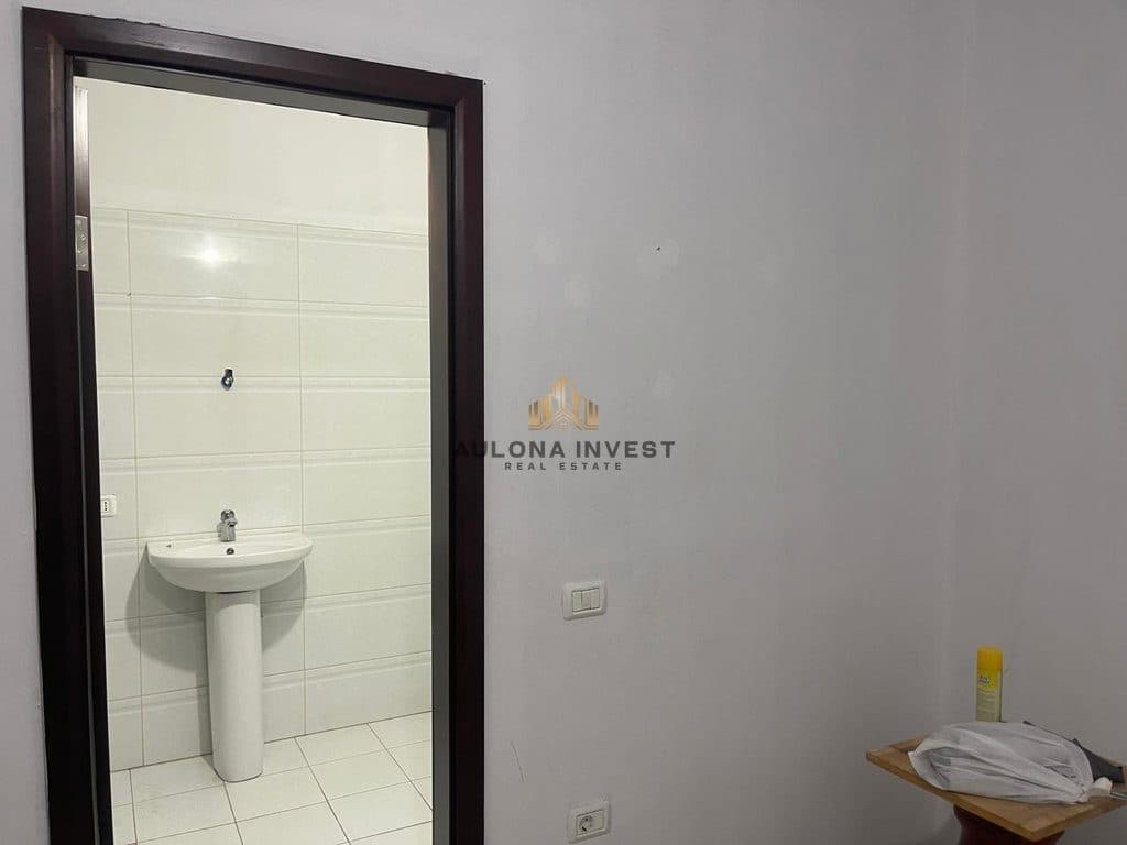 SHITET APARTAMENT 2+1+2 TEK RRUGA E