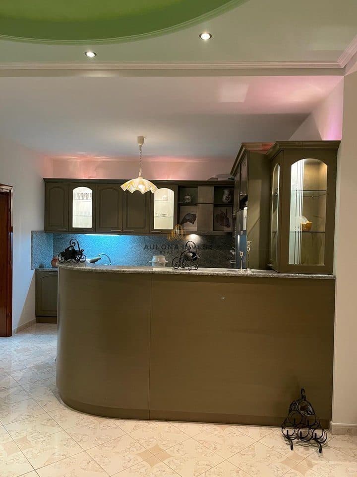 APARTMENT 2+1+2 FOR LONG-TERM RENT MAIN BOULEVARD-VLORE Bulevardi 4