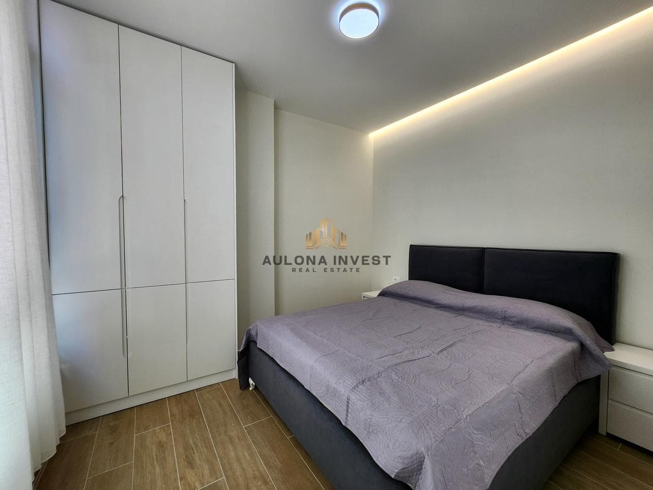 4 APARTMENTS FOR 3