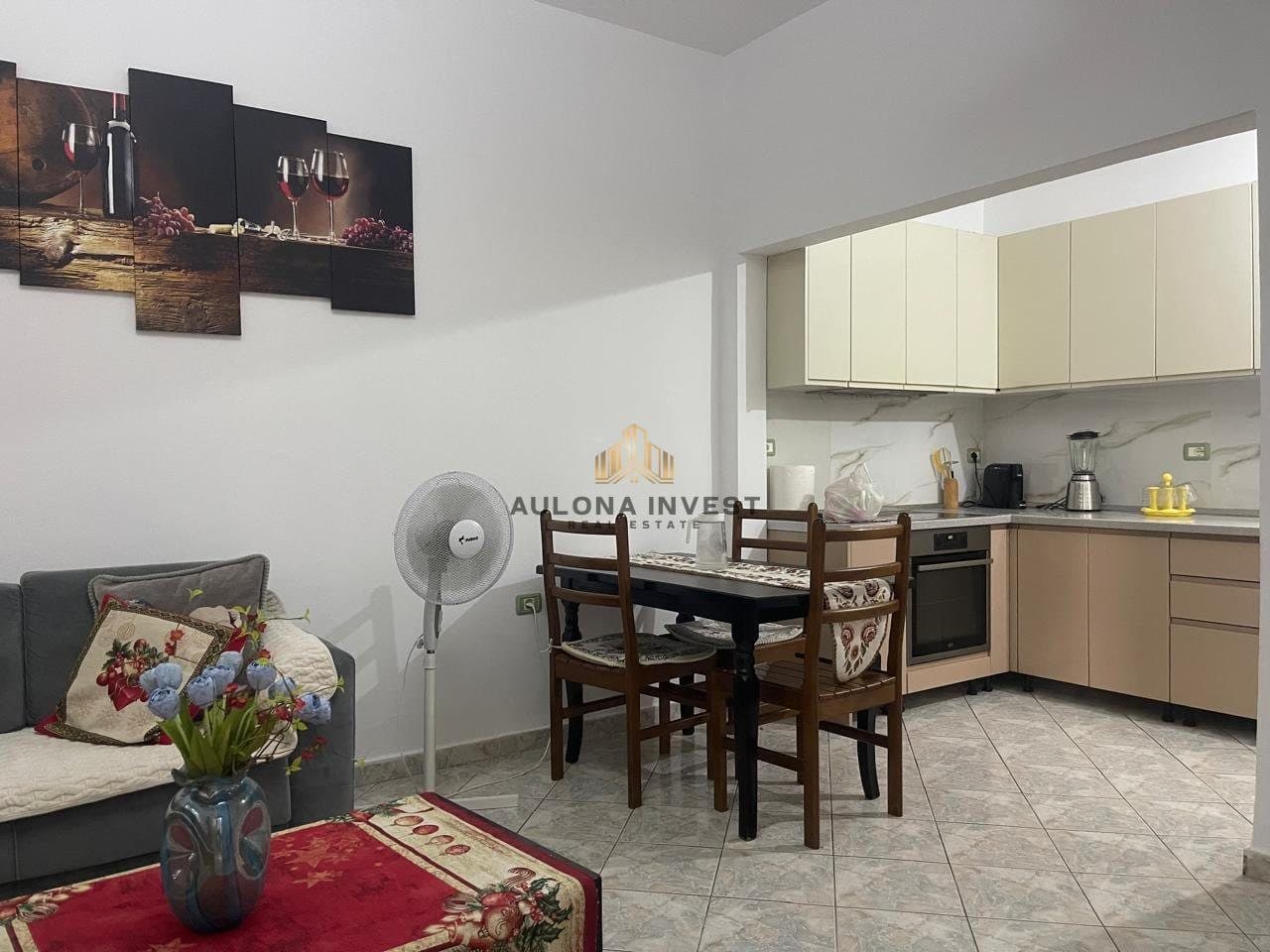 LONG-TERM RENTAL FIRST FLOOR OF A HOUSE NEAR THE VLORA SEAFRONT 4