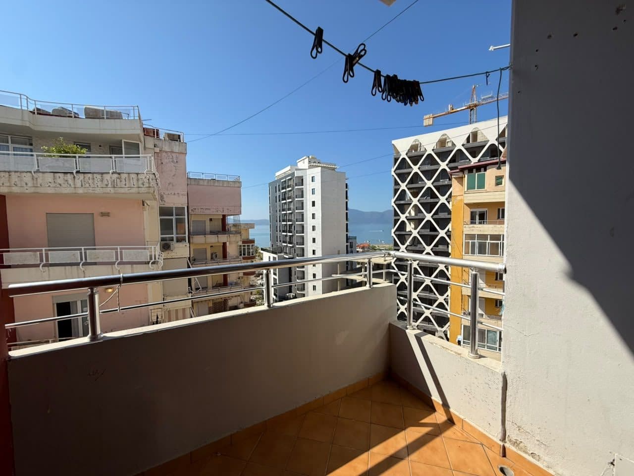 APARTAMENT ME QERA AFATGJATË – PORTI,VLORE 4