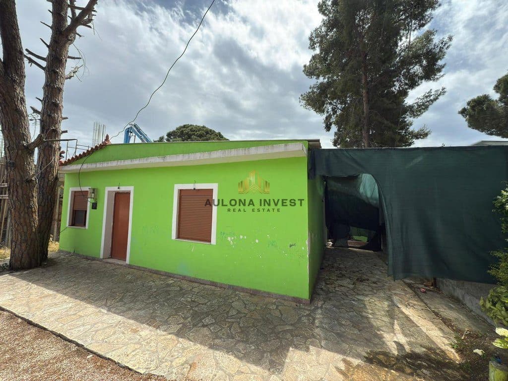 HOUSE FOR SALE IN OLD