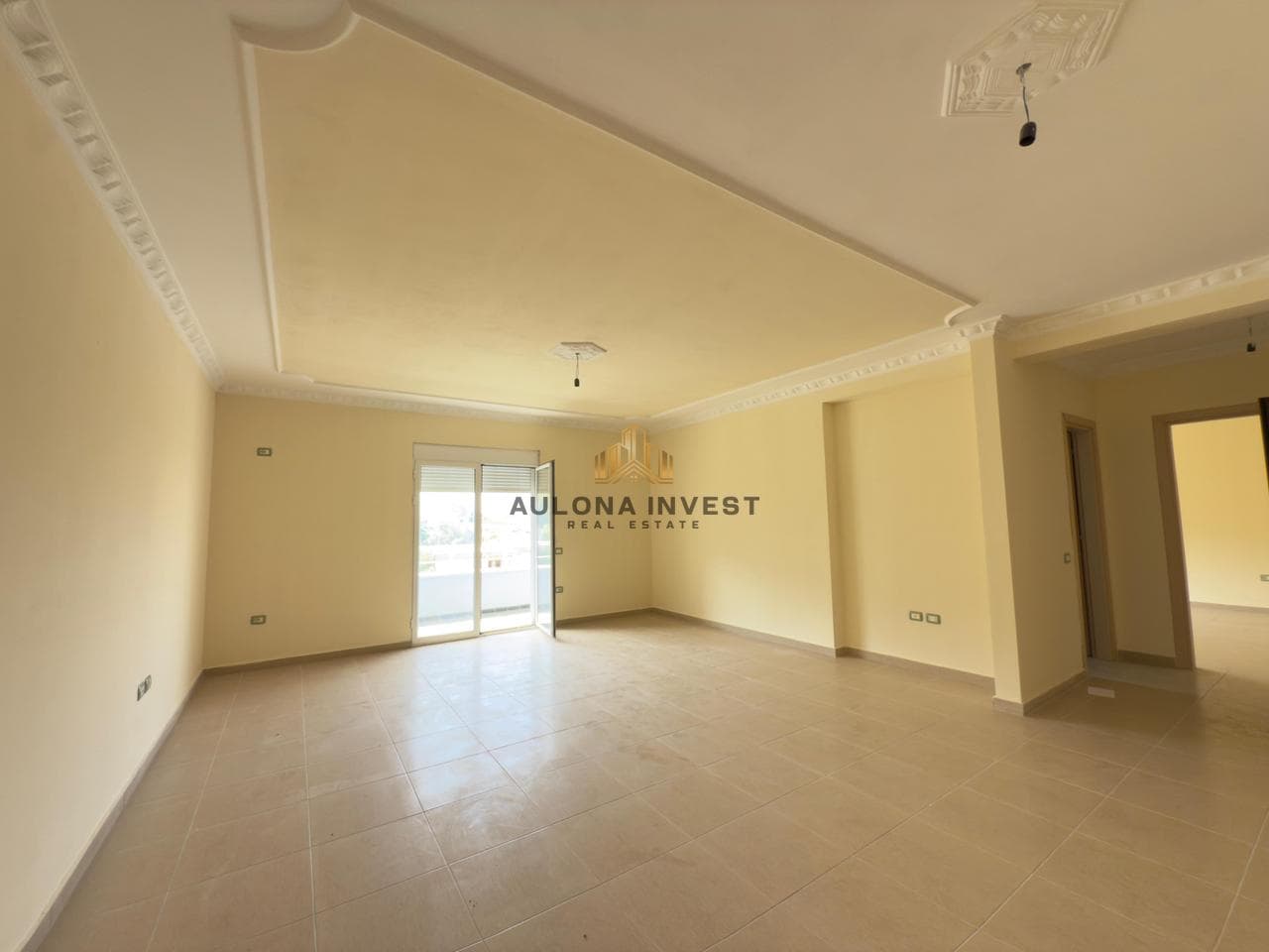 APARTMENT 1+1 FOR SALE LONG SHORE-VLORE. 2