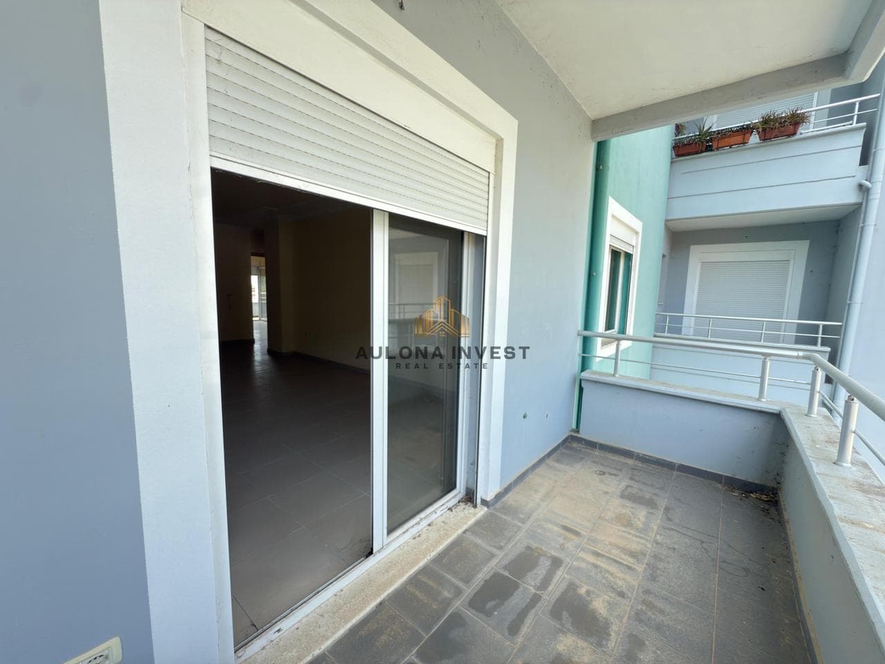 APARTMENT 2+1+2 FOR SALE LUNGOMARE-VLORE. 4
