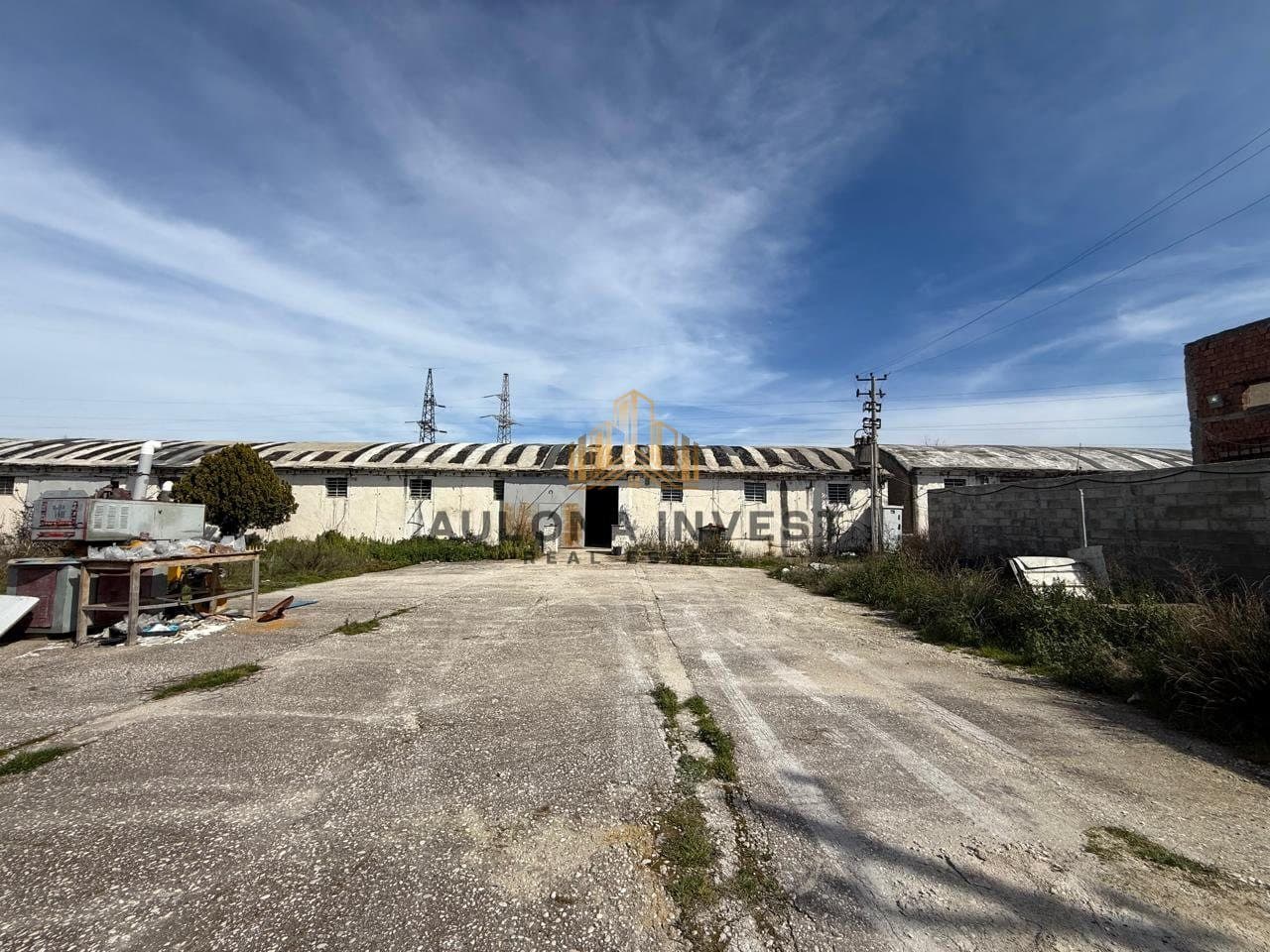 SUPER INVESTMENT OPPORTUNITY! LAND WITH 2 WAREHOUSES FOR SALE IN VLORA Ish Parku i 4