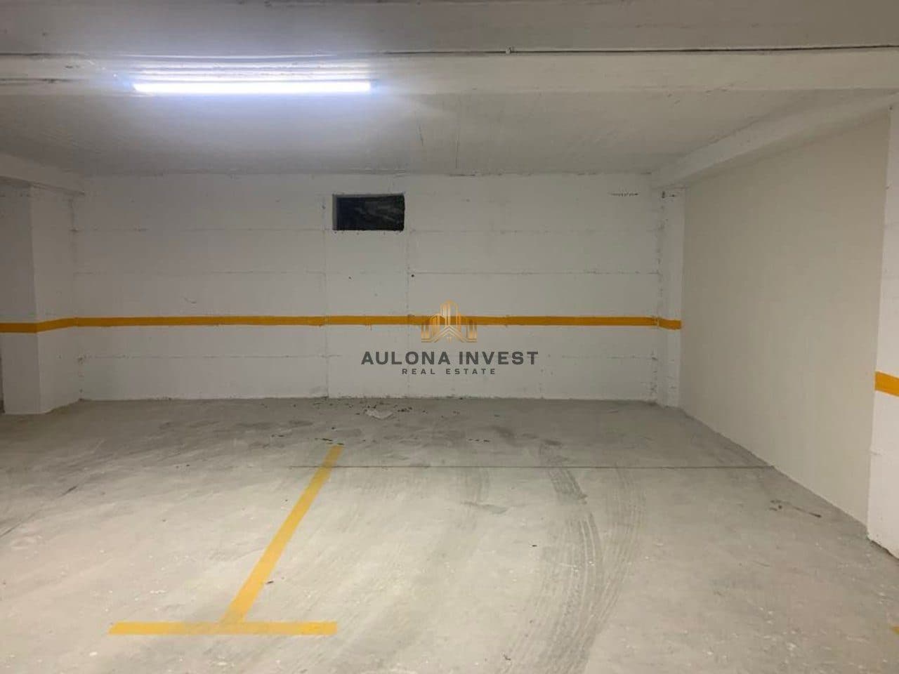 GARAGE FOR SALE TWO IN VLORE Ish 3